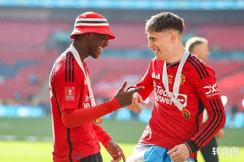 九游体育官方入口-关于丹麦横扫曼联，费兰·托雷斯统治全场的信息