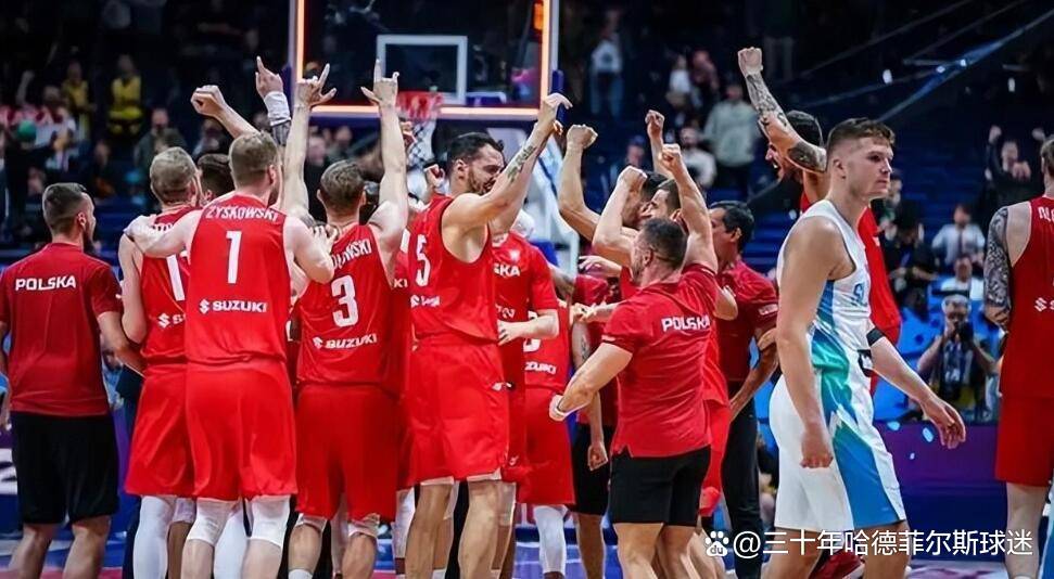 关于波兰客场不敌斯洛文尼亚,小组出线悬念增加的信息 关于波兰客场不敌斯洛文尼亚,小组出线悬念增加的信息