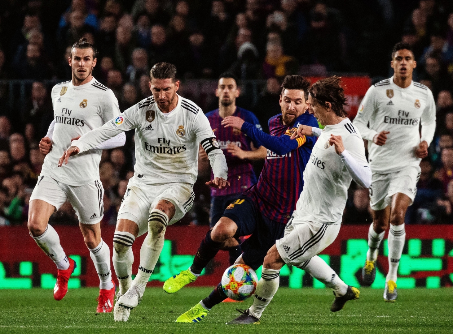 包含皇马备战下一场比赛,球队士气高昂的词条 包含皇马备战下一场比赛,球队士气高昂的词条