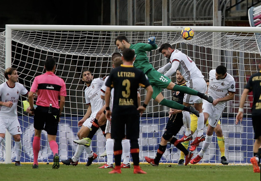 包含克罗托内主场告捷,豪取三连胜的词条 包含克罗托内主场告捷,豪取三连胜的词条