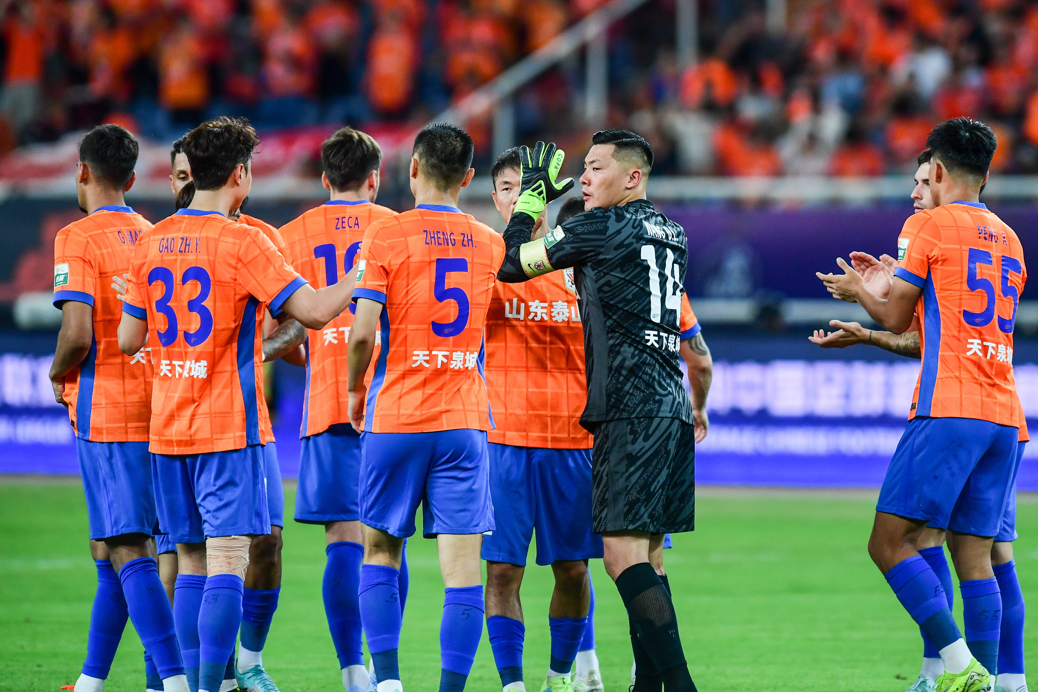 中超球队大比分胜负对比，实力悬殊显而易见！