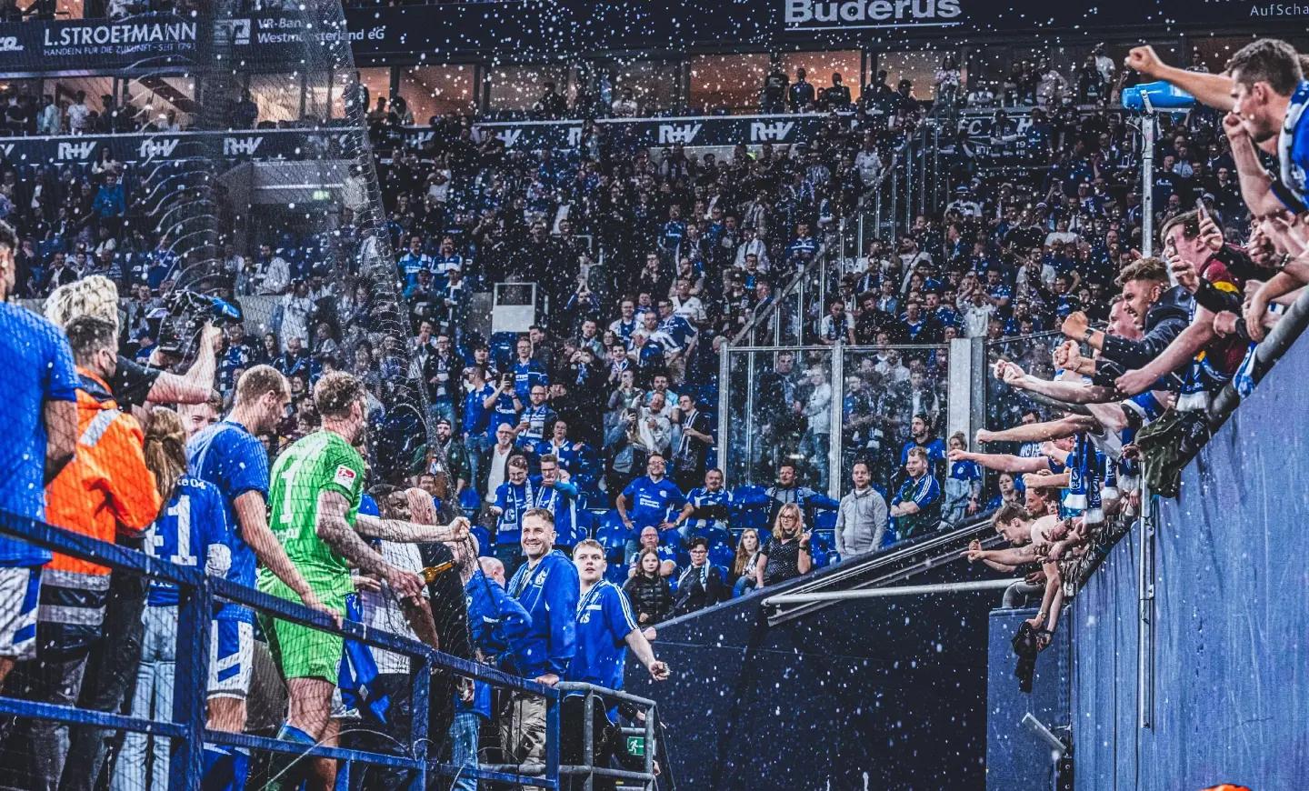 手握胜券！欧洲足球赛场上双方将进行激烈对抗的简单介绍