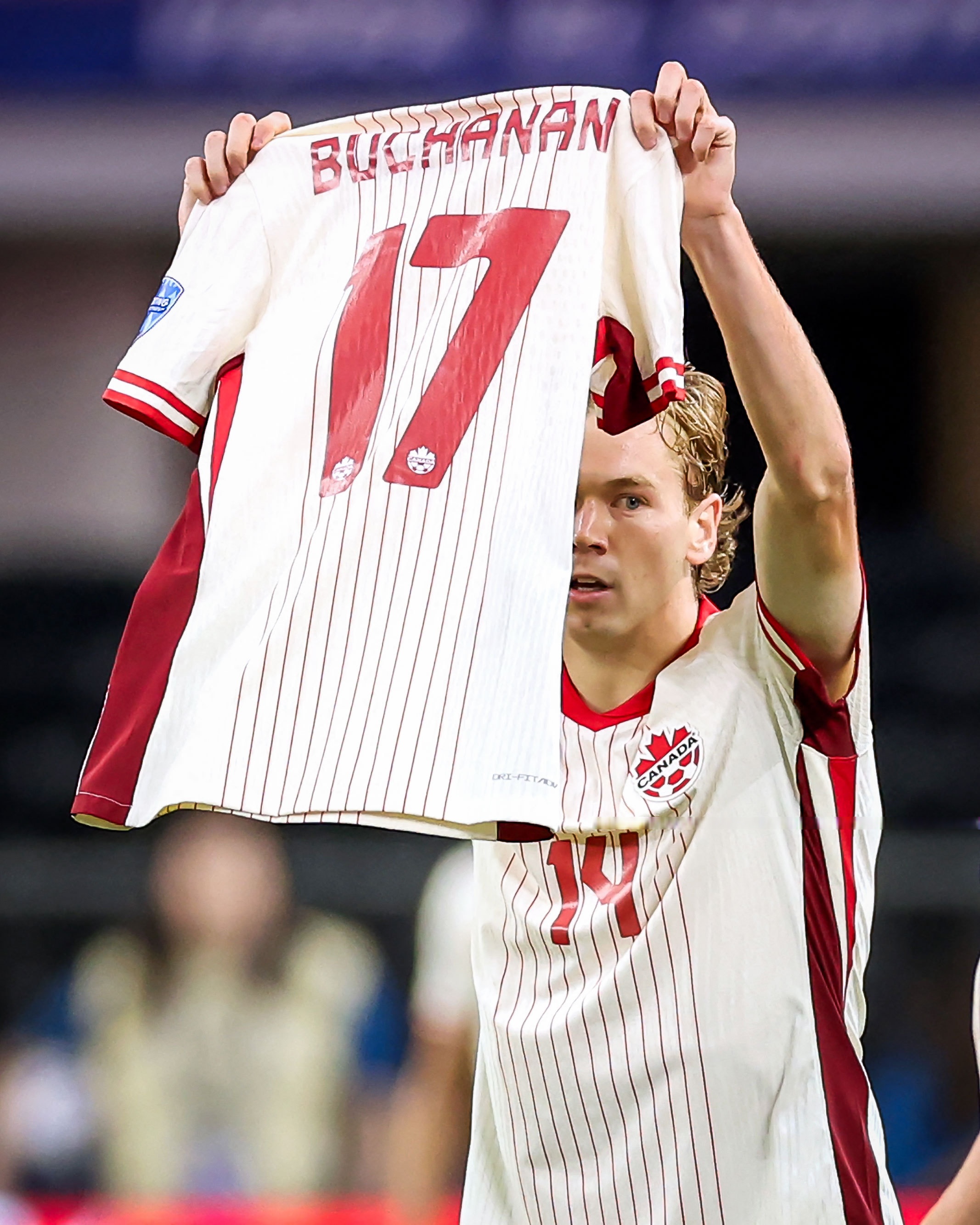 加拿大队获得国际足坛胜利