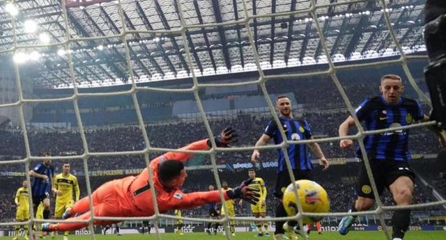 维罗纳客场击败对手，取得重要三分