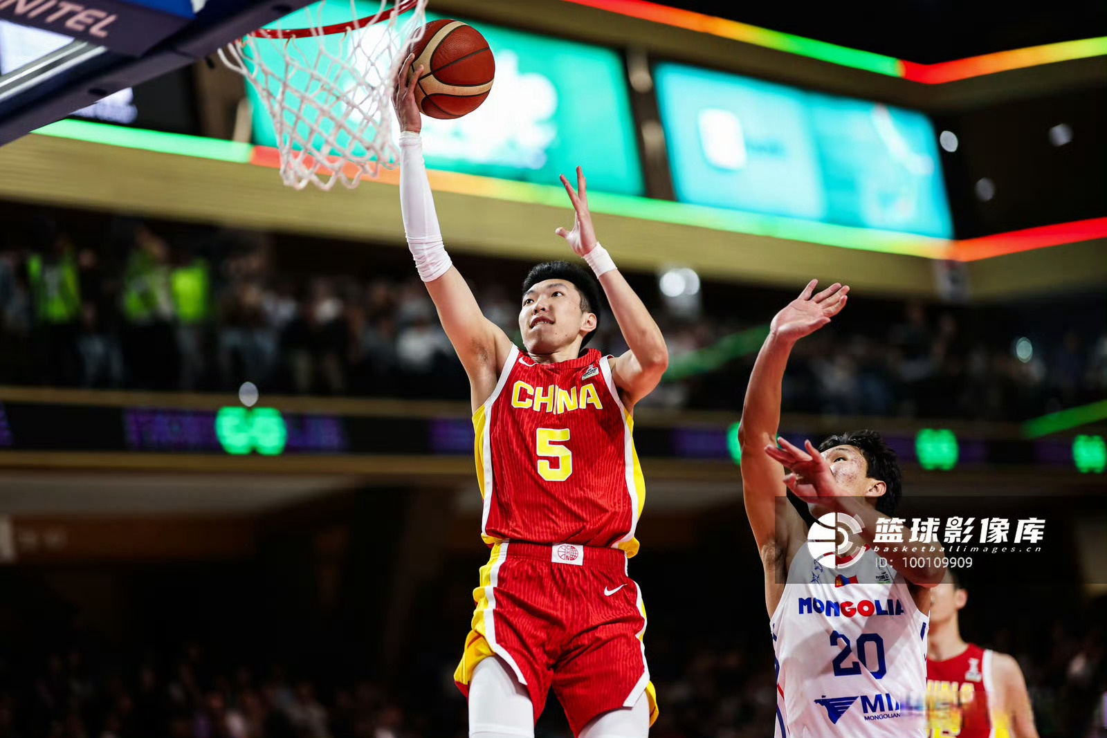 关于华夏球员表现抢眼,助球队夺取宝贵三分的信息 关于华夏球员表现抢眼,助球队夺取宝贵三分的信息