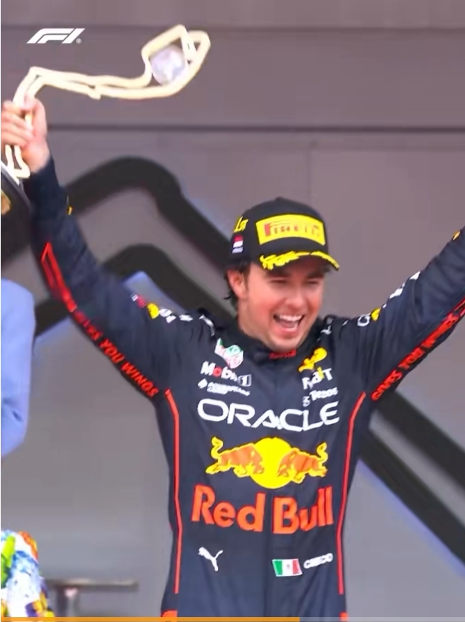 包含红牛车队鏖战雷诺车队,佩雷兹惊艳四座的词条 包含红牛车队鏖战雷诺车队,佩雷兹惊艳四座的词条