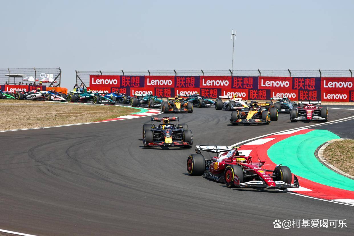 索伯车队碾压法拉利,诺里斯点燃赛场的简单介绍 索伯车队碾压法拉利,诺里斯点燃赛场的简单介绍