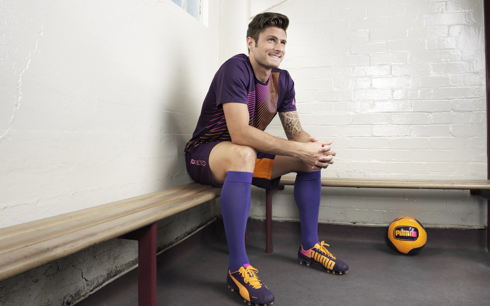 蒂亚戈的致命舞步，当奥地利血拼遇上那不勒斯艺术