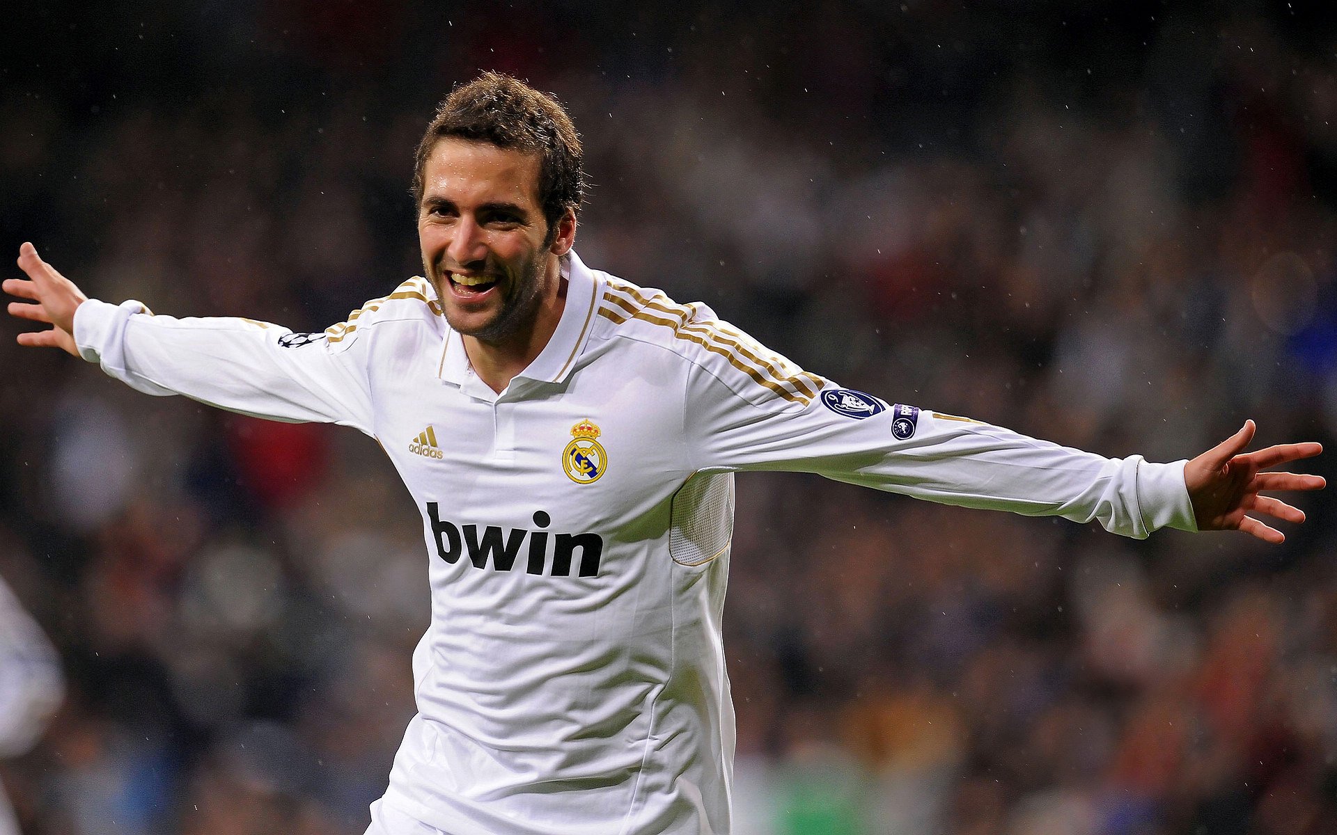 欧冠半决赛焦点战，雄鹿强压辽宁队