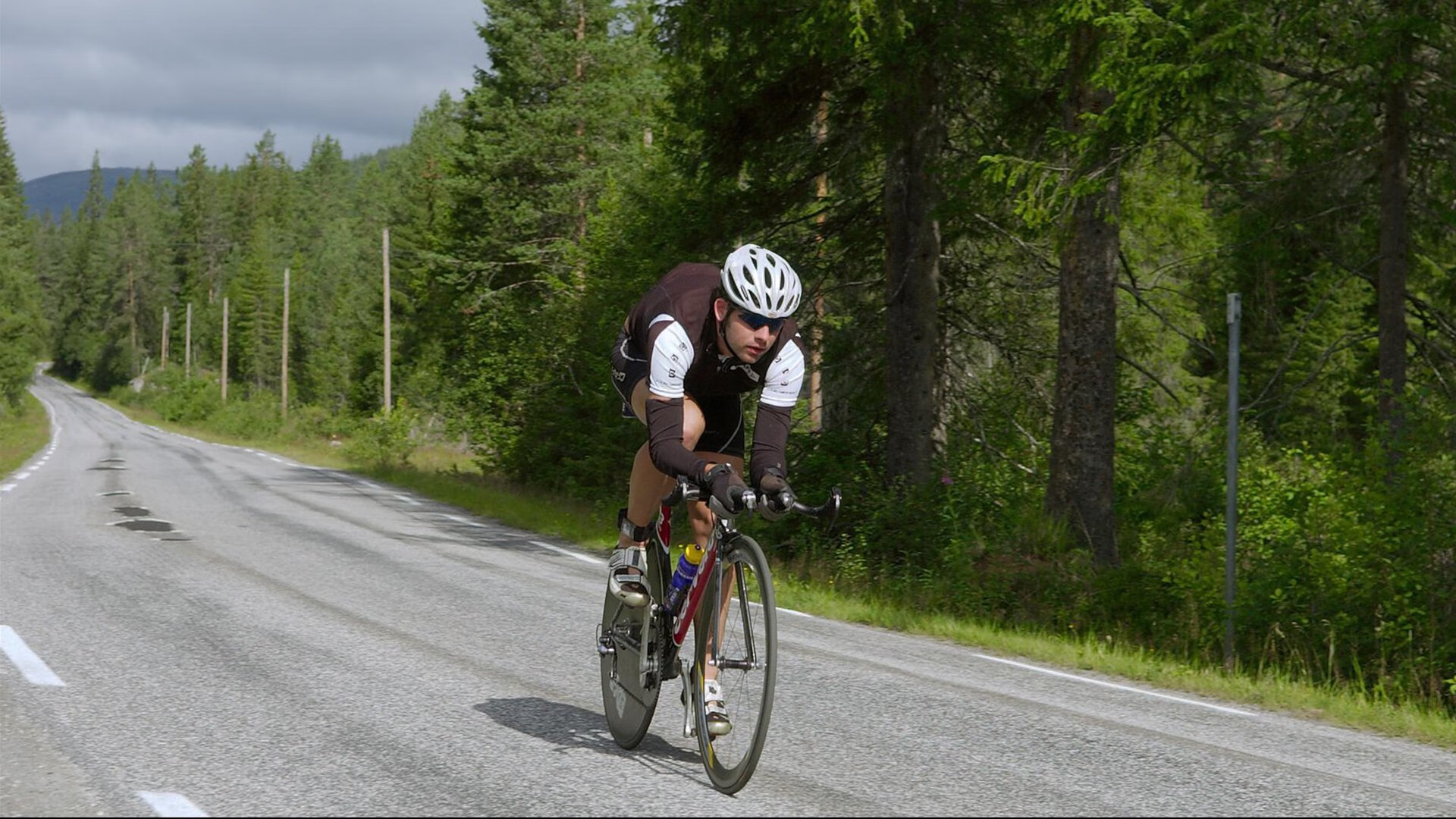 从广厦横扫到世界杯接管,米切尔的双重征服之路